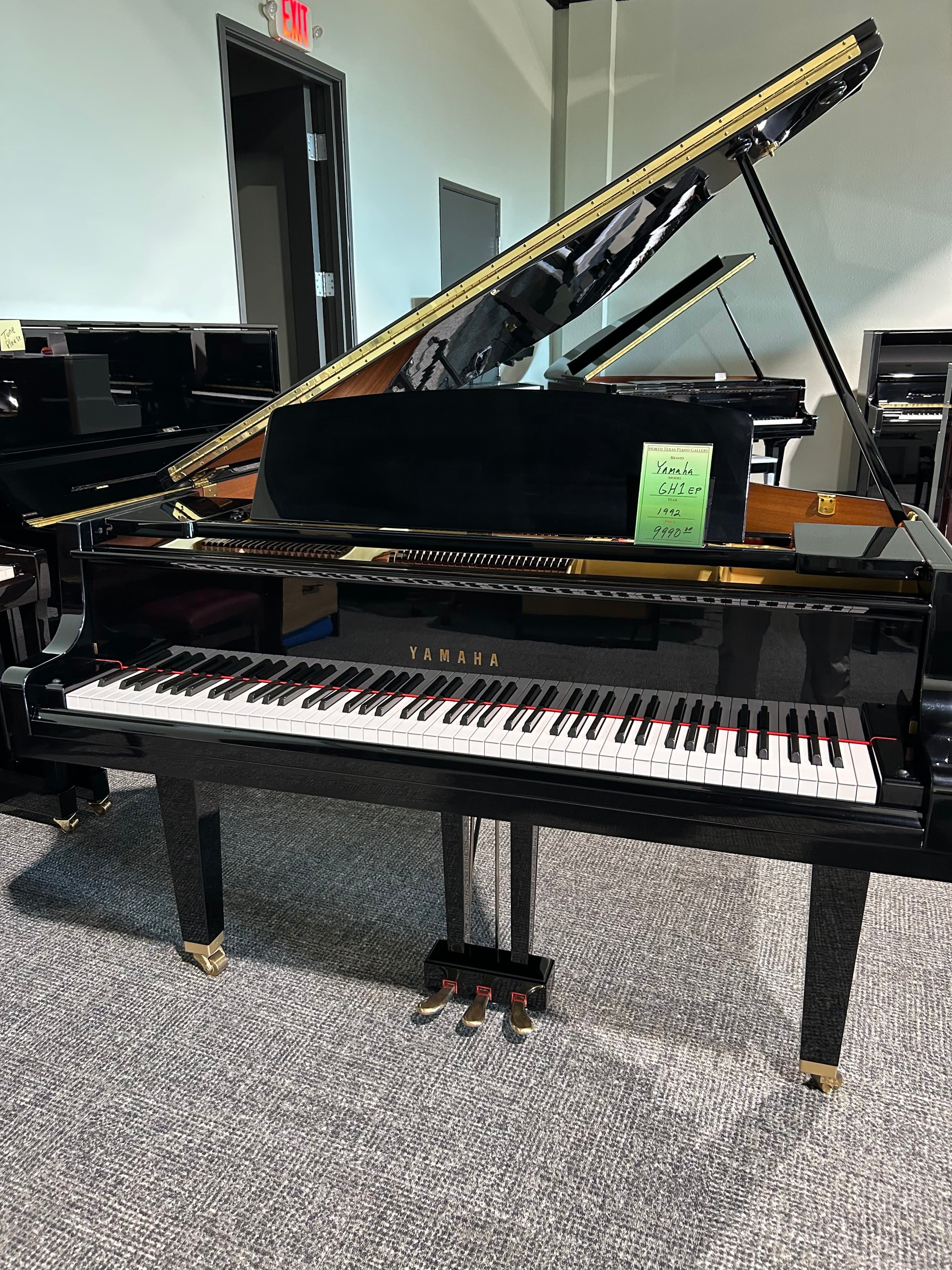 Yamaha GH1 Grand Piano